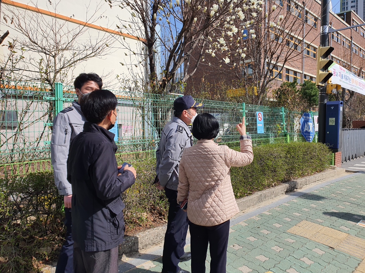 3월 동장.지구대장 합동순찰 의 이미지