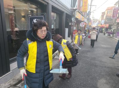 대림1동 자원봉사회 우리시장 환경정화 봉사 의 이미지