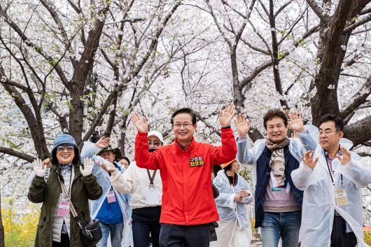 제10회 양평동 봄꽃-황톳길 축제<함께 걷는 황톳길> 의 이미지