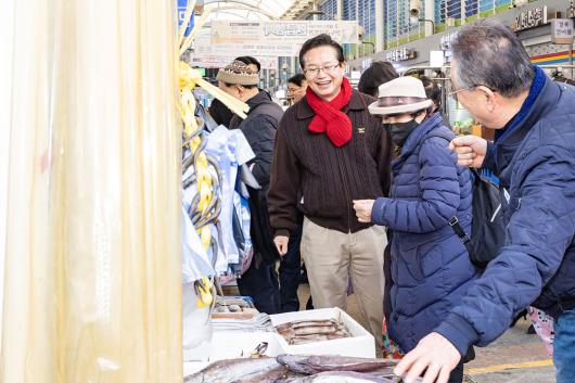 영등포구-영등포구상공회의소 협력  지역상권 활성화‘전통시장 가는 날’ 사진