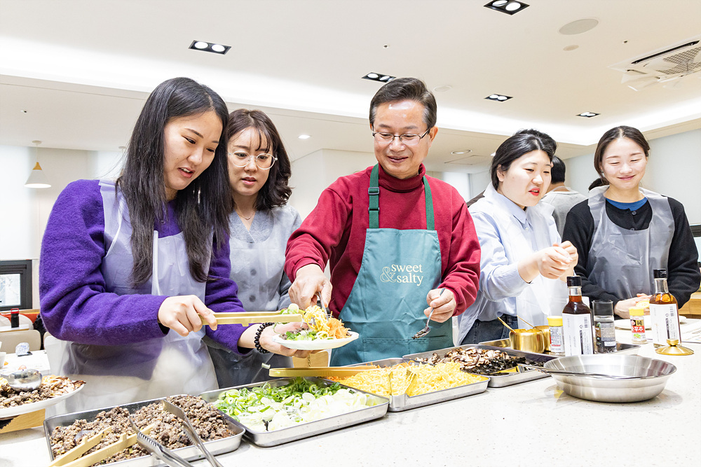 서울청년센터 영등포 서울지킴이 자취생 <자취생 명절대피소> 떡국 만들기 4번째 파일