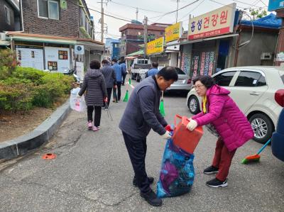 민족통일협의회 공휴일 청소(5.7) 의 이미지