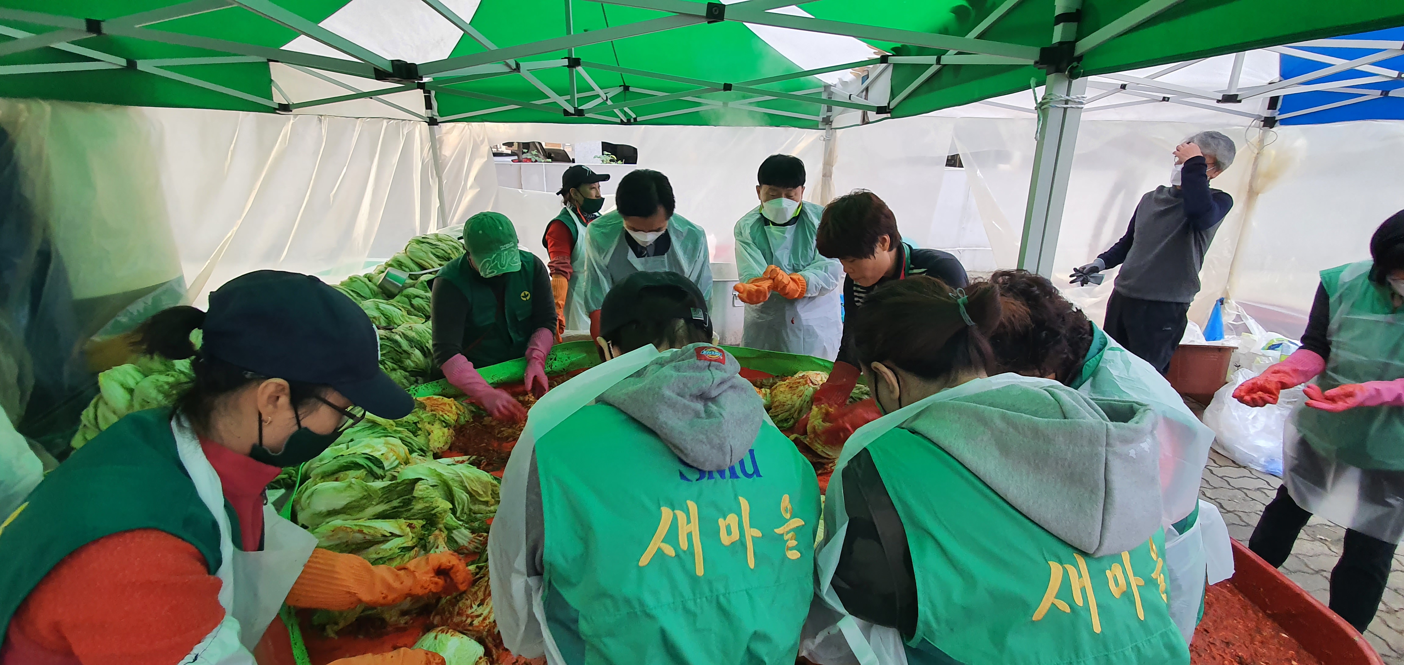 새마을부녀회와 함께하는 사랑愛 김장나눔 행사 의 이미지