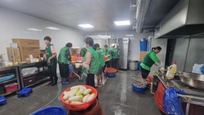도림동 부녀회 반찬 나눔 행사 의 이미지