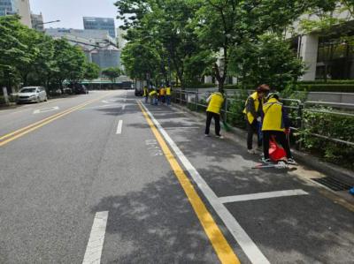 (5. 22) 자원봉사연합회 주민자율청소 의 이미지