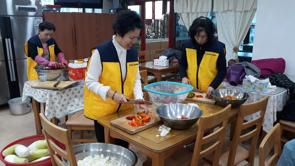 나눔이웃 10월 활동진행 의 이미지