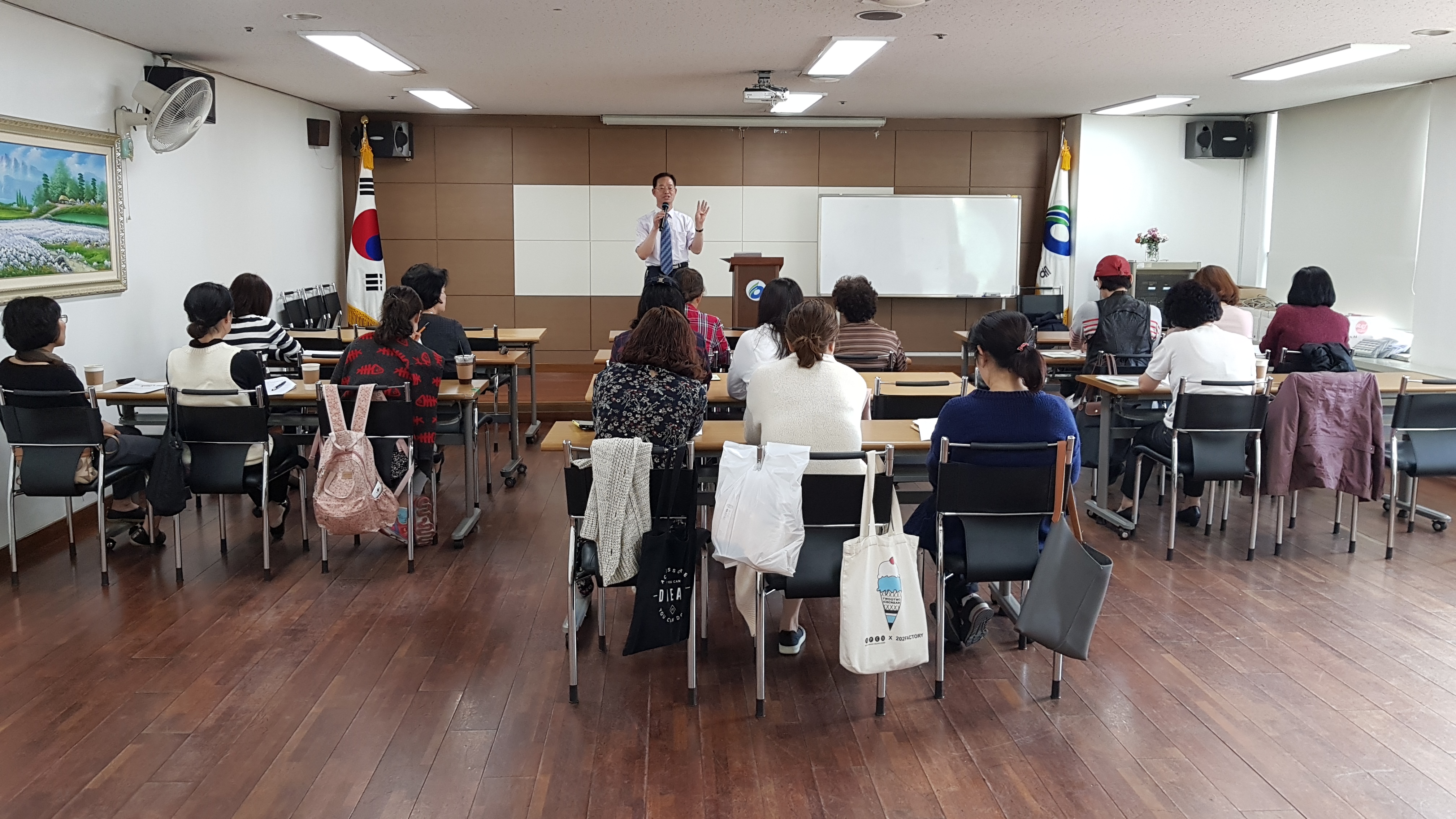 구민 경제재무 및 인문학 교육  의 이미지