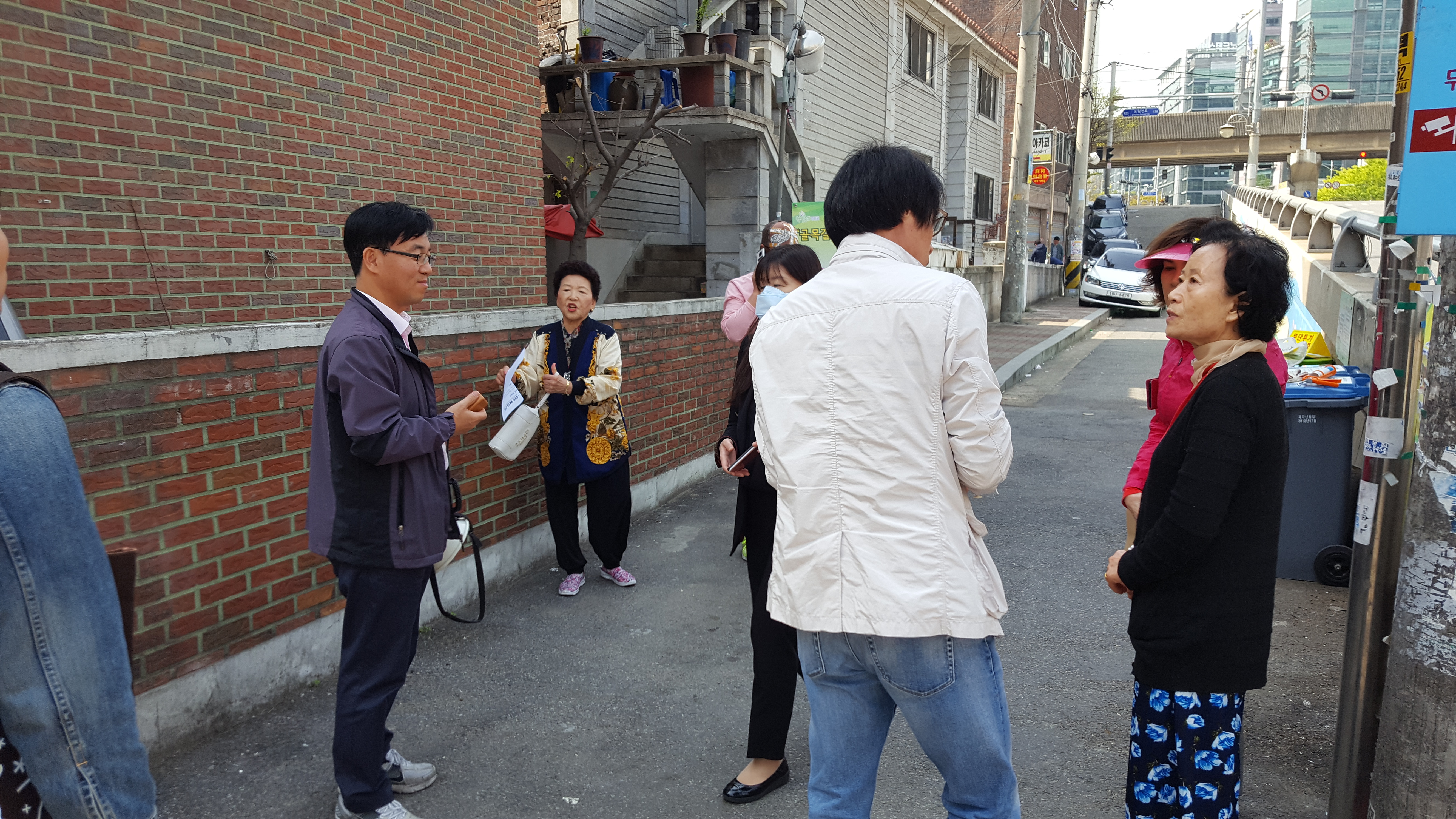 골목길 반상회 실시 의 이미지