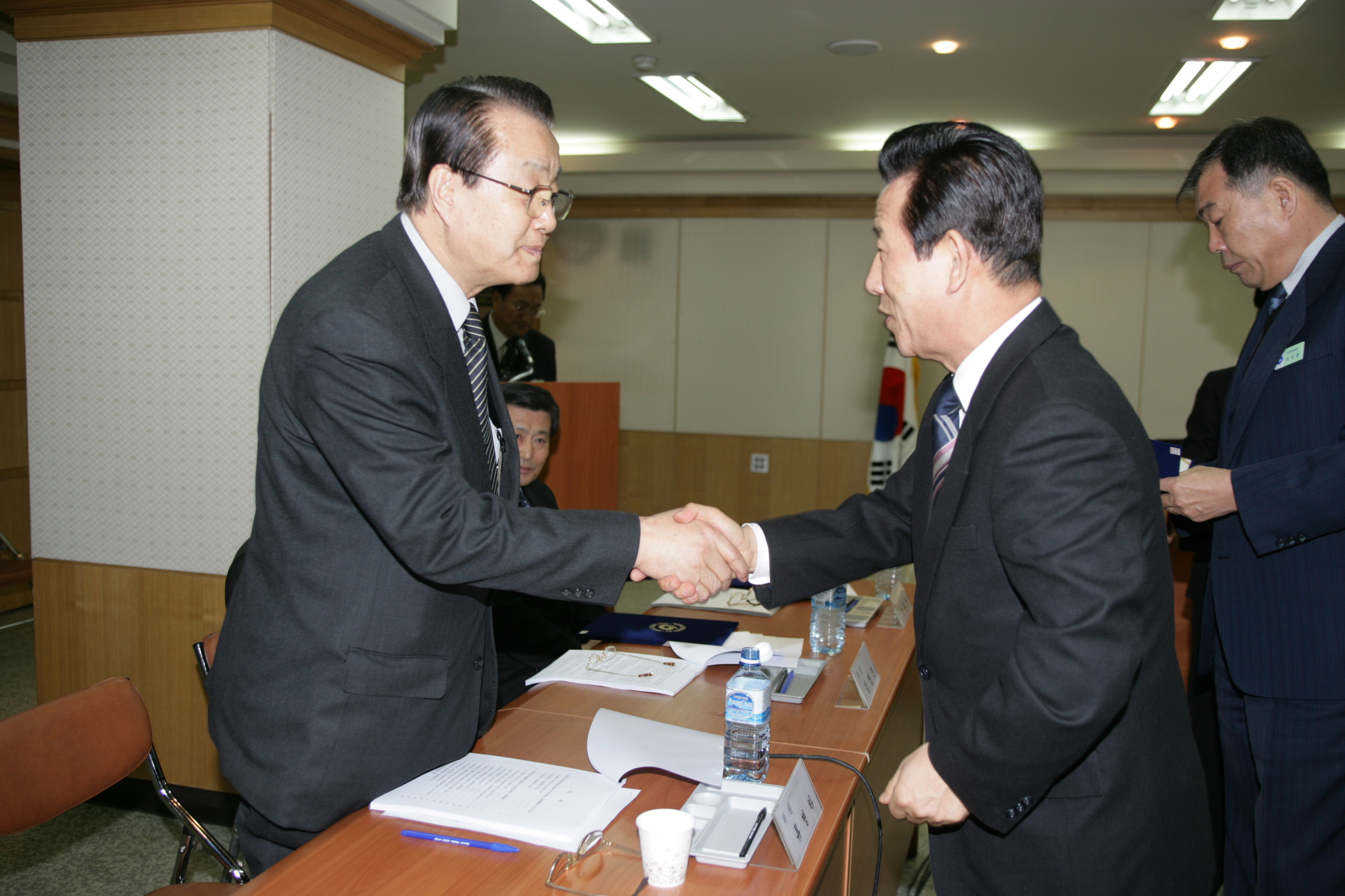 지역보건의료심의회의 의 이미지