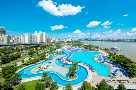 Hangang Park Yeouido Swimming Pool (Outdoor) & Camping Site image